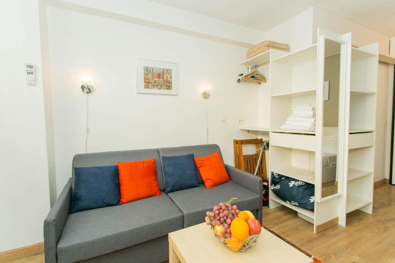 Studio Champs Elysees - Arc De Triomphe Apartment *