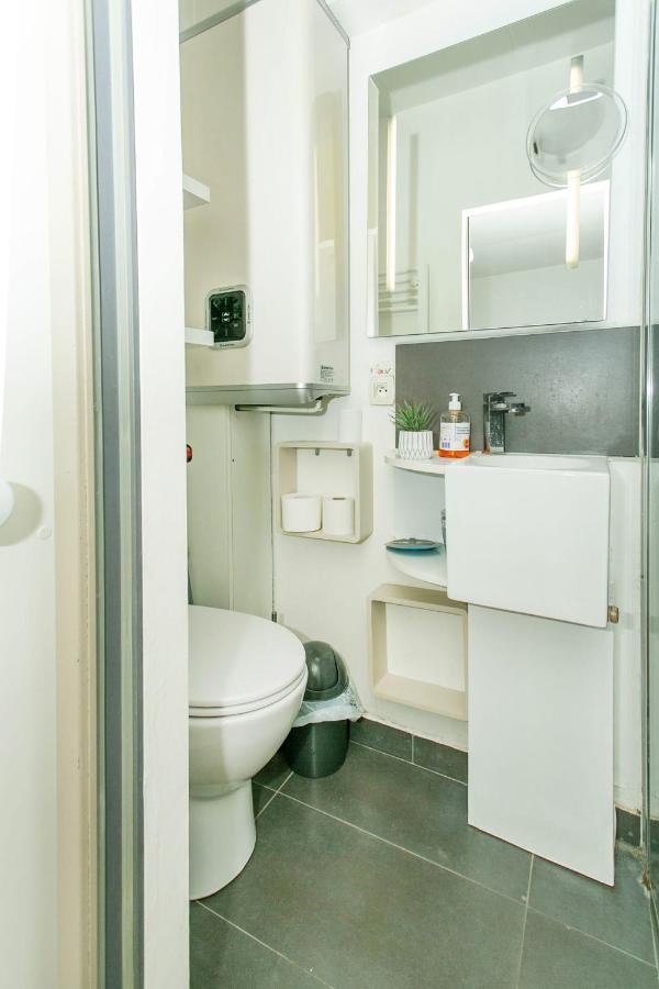 Studio Champs Elysees - Arc De Triomphe Apartment Paris